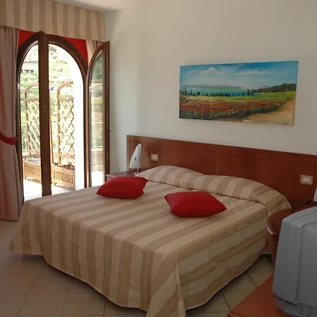 Agriturismo L'arca Di Anna Brambilla * Belvedere Marittimo