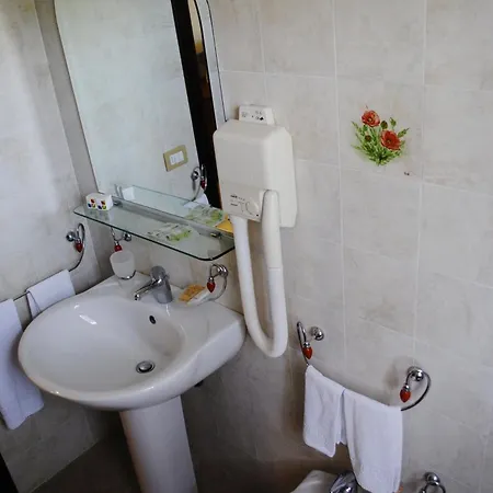 Farmház L'arca Di Anna Brambilla *