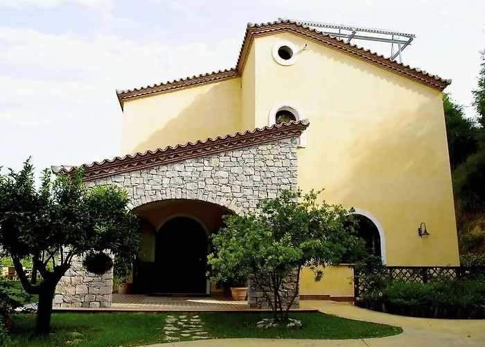 L'arca Di Anna Brambilla * Belvedere Marittimo